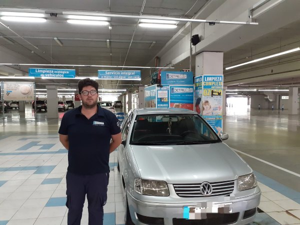 DetailCar, franquicia especializada en el lavado de vehículos sin agua. Ofrecen además un amplio abanico de servicios a particulares y empresas